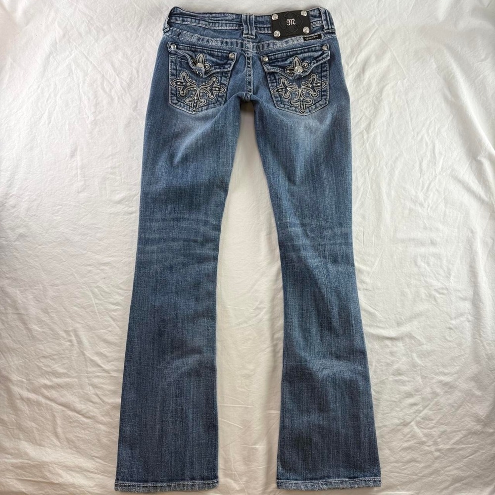 Miss Me Low Rise Bootcut Light Wash Denim Jeans Womens 27 Embellishments Bling